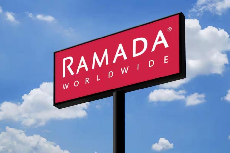Ramada By Wyndham Bainbridge 호텔 외부 사진